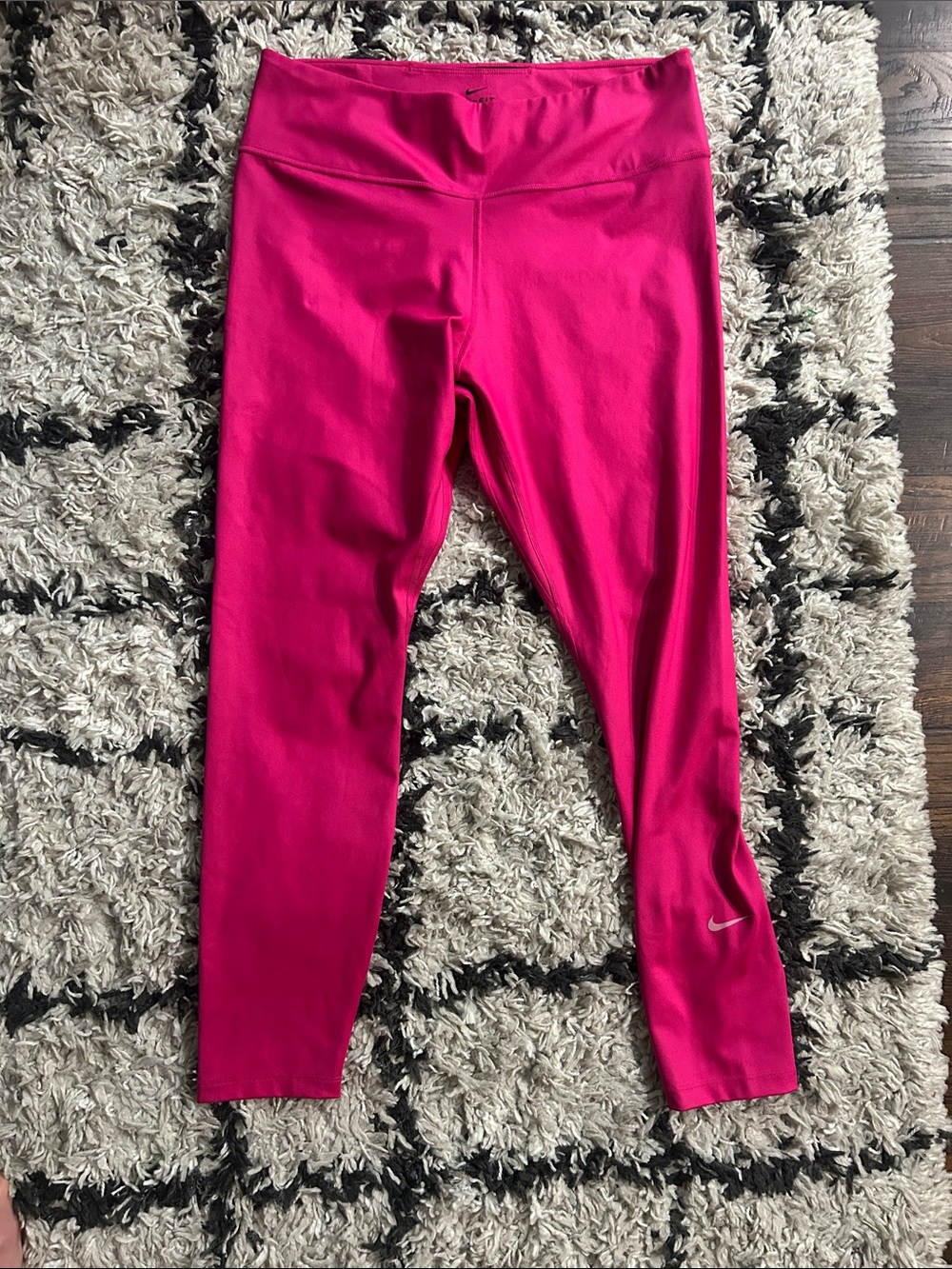 Nike Hot Pink Women's Athletic Leggings